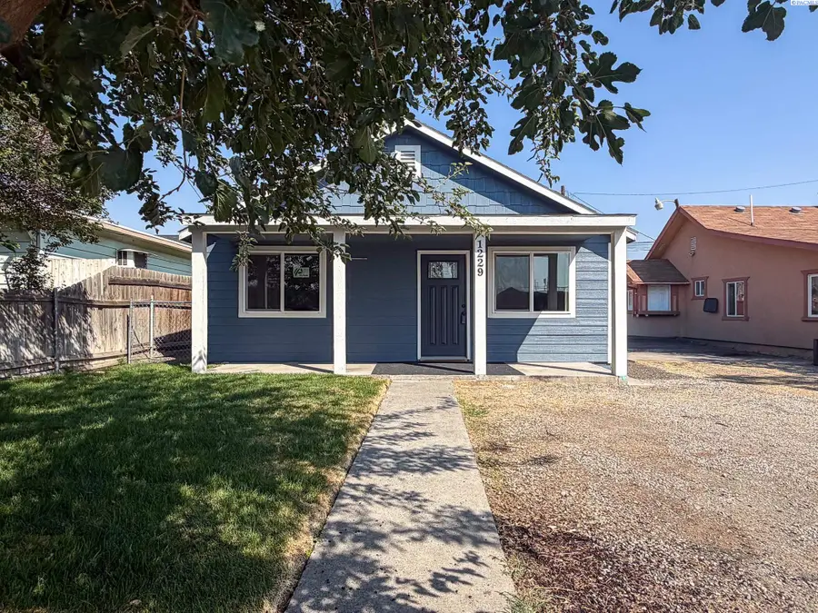 1229 S Railroad Ave, Pasco, WA 99301 - #2