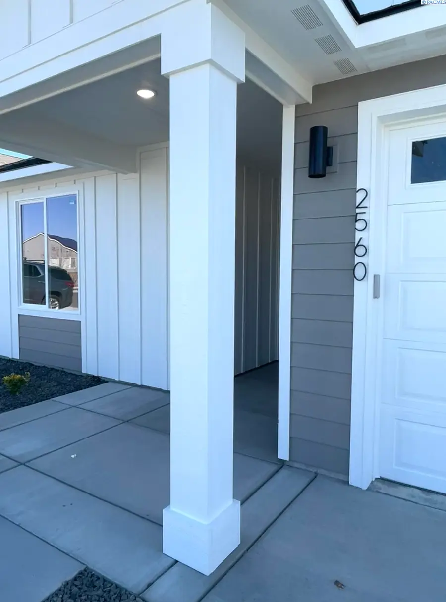 2560 Clark Ridge Drive, Richland, WA 99352 - #2