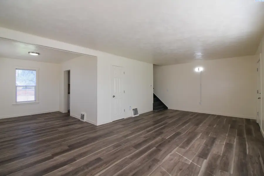 706 Benham Street, Richland, WA 99352 - #3