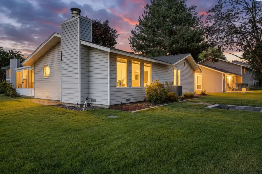 470 Mainmast Ct., Richland, WA 99354 - #2