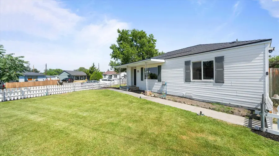 1008 Adams St, Richland, WA 99354 - #3