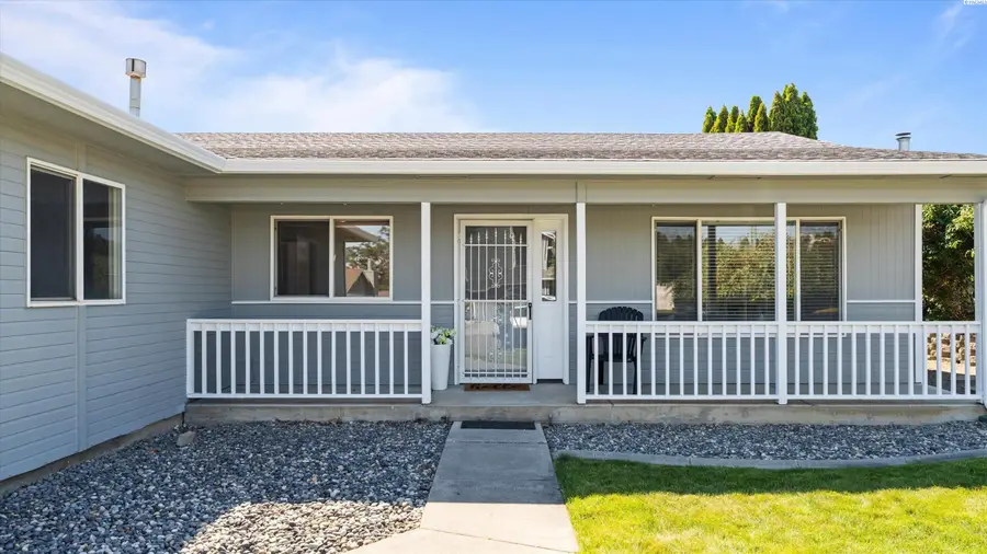 910 S Arthur, Kennewick, WA 99336 - #2