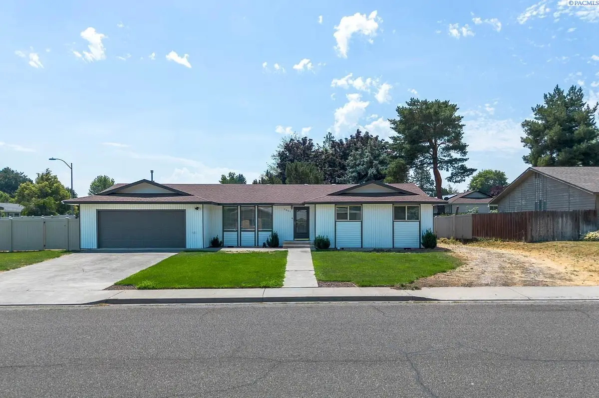 3801 W 17th Avenue, Kennewick, WA 99338 - #1