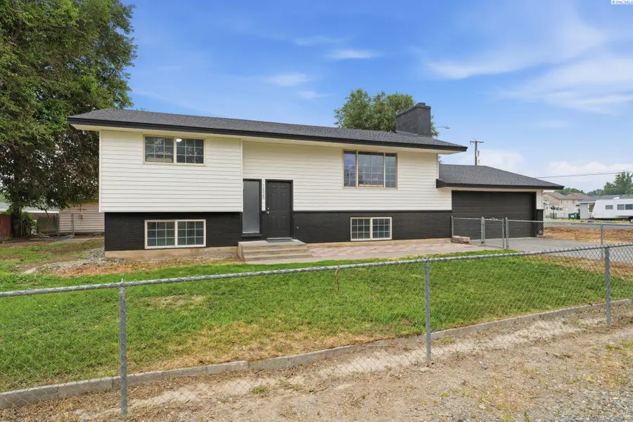 1828 W 19th Avenue, Kennewick, WA 99337 - #2