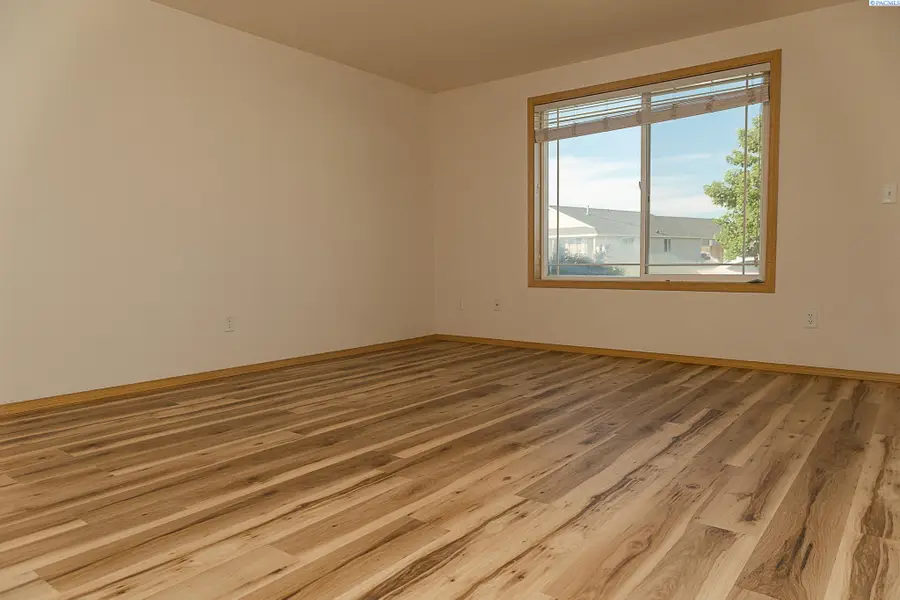 4518 Kubota Ln, Pasco, WA 99301 - #3