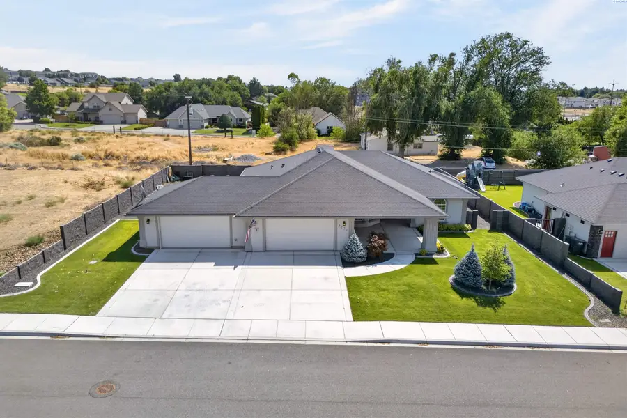 3221 Road 71st Place, Pasco, WA 99301 - #2