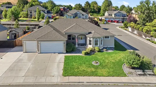 152 Erica Dr, Richland, WA 99352