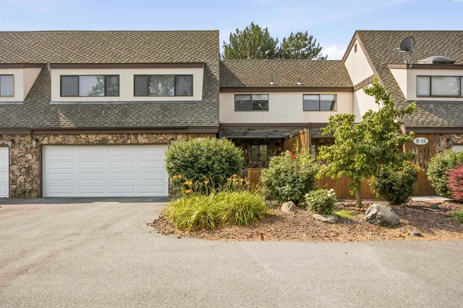 4214 W Klamath Ave B-11 #B-11, Kennewick, WA 99336 - #2