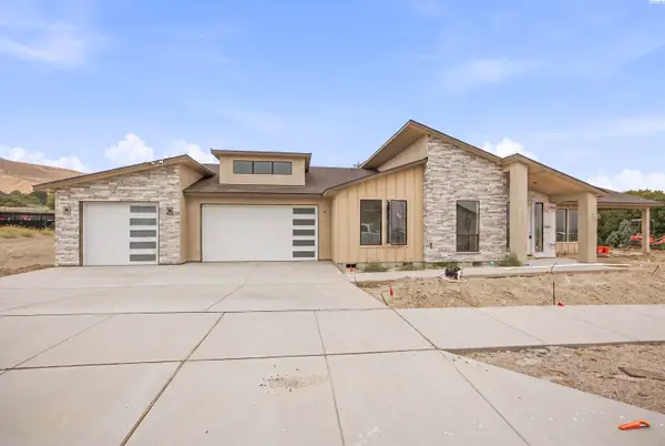 2324 Lariat Lane, Richland, WA 99352