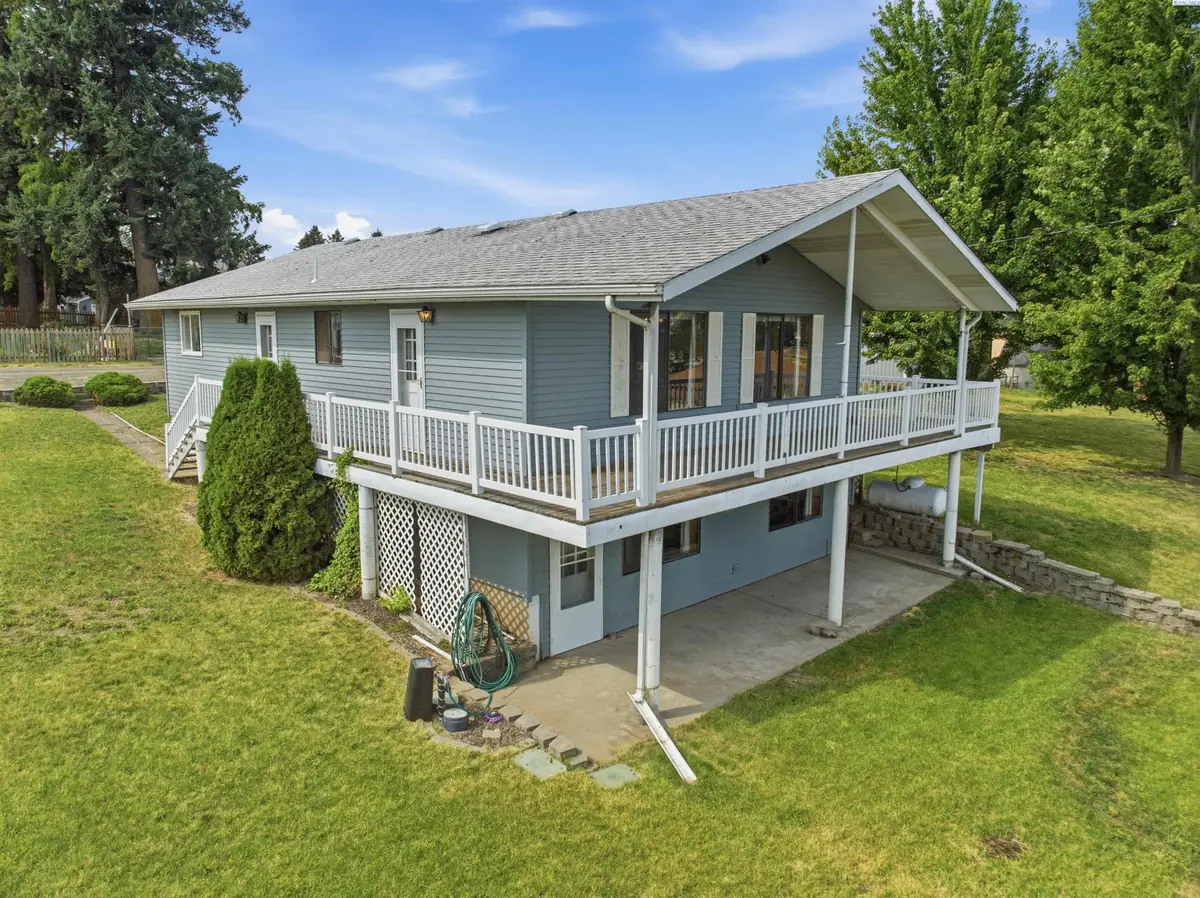 403 S 3rd St, Garfield, WA 99130 - #1