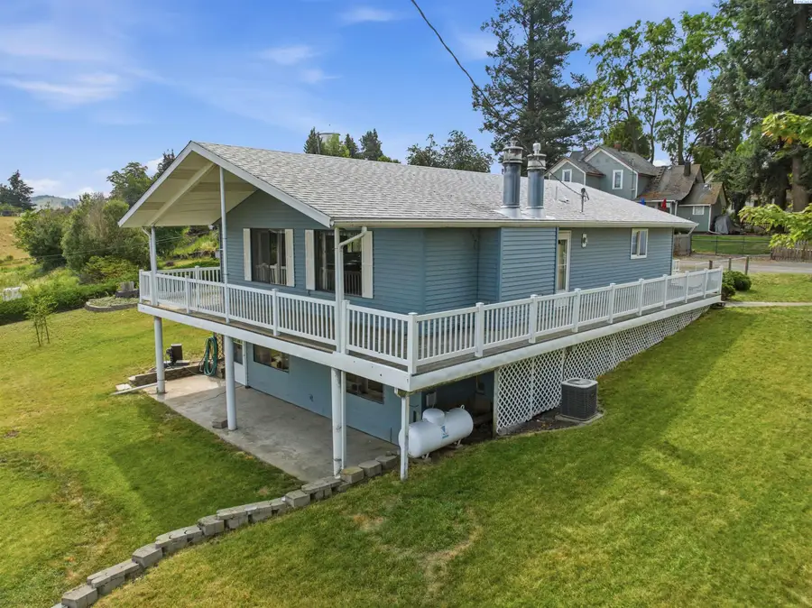 403 S 3rd St, Garfield, WA 99130 - #3