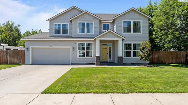 10412 Willow Way, Pasco, WA 99301