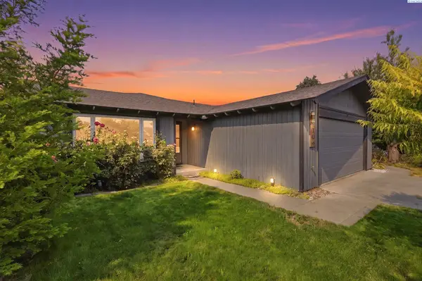 106 W 23rd Pl, Kennewick, WA 99337
