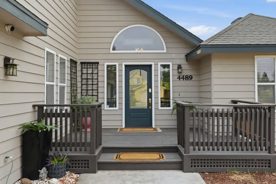 4489 Northlake Dr, West Richland, WA 99353 - #2