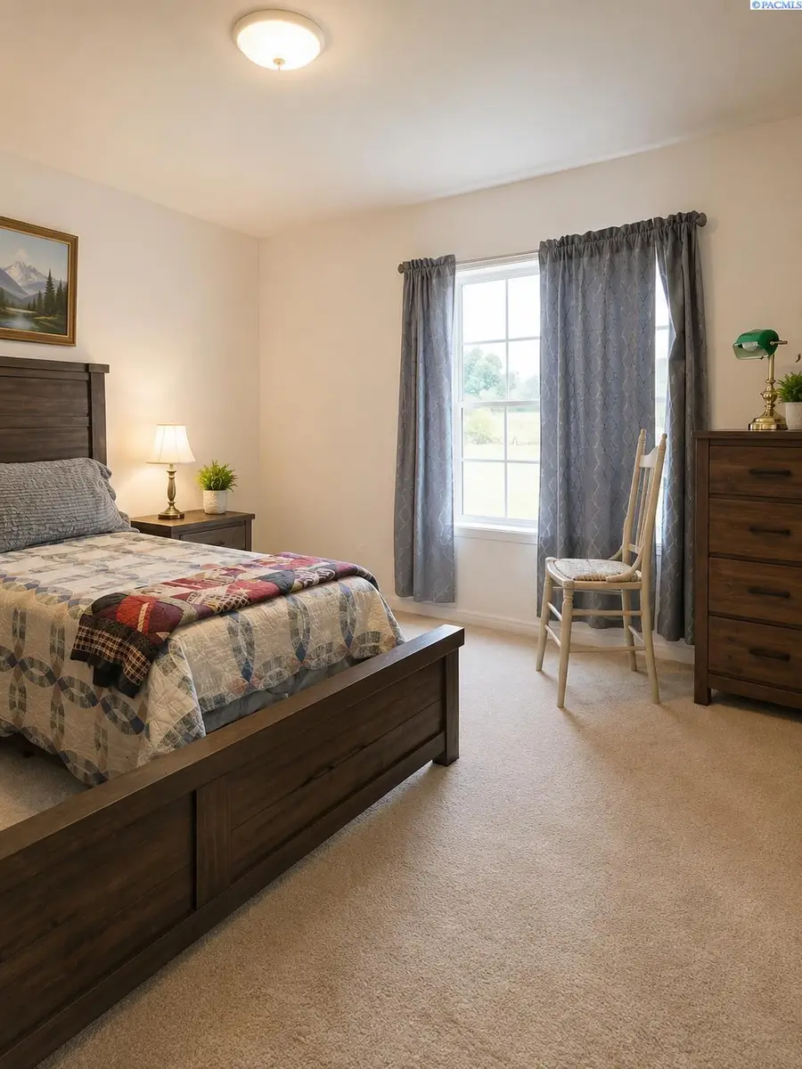 81 Morrow St, Endicott, WA 99125 - #3