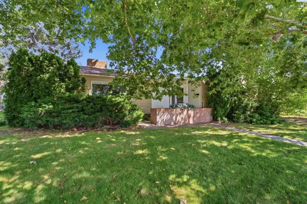 1924 Howell Ave, Richland, WA 99354
