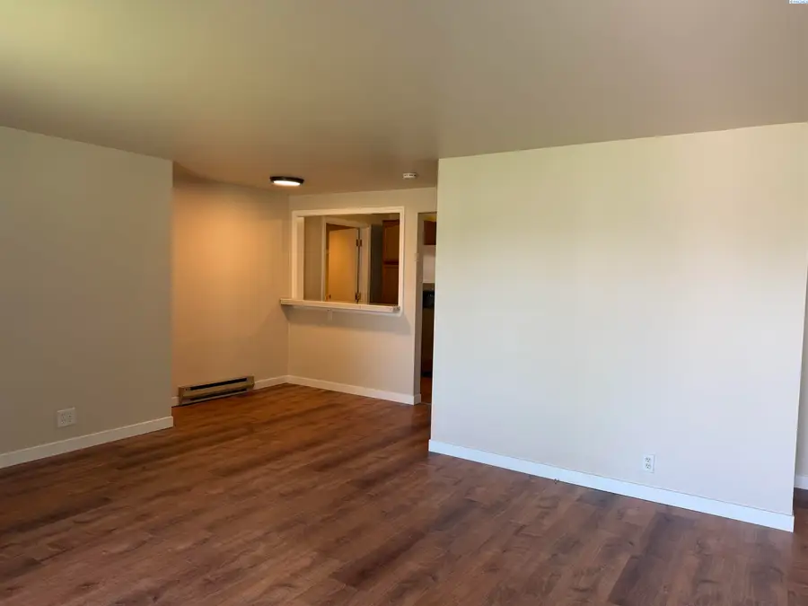 1101 W 1st Ave, Kennewick, WA 99336 - #3