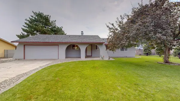 915 S Huntington Place, Kennewick, WA 99336