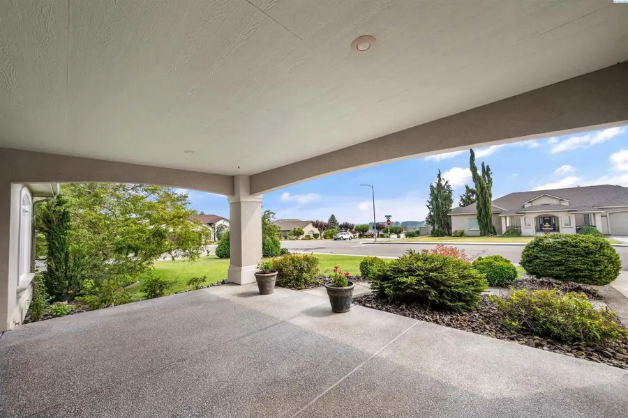 3807 Sedona Dr., Pasco, WA 99301 - #3