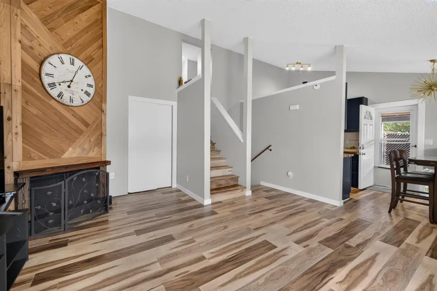 717 S Fir St, Kennewick, WA 99336 - #3