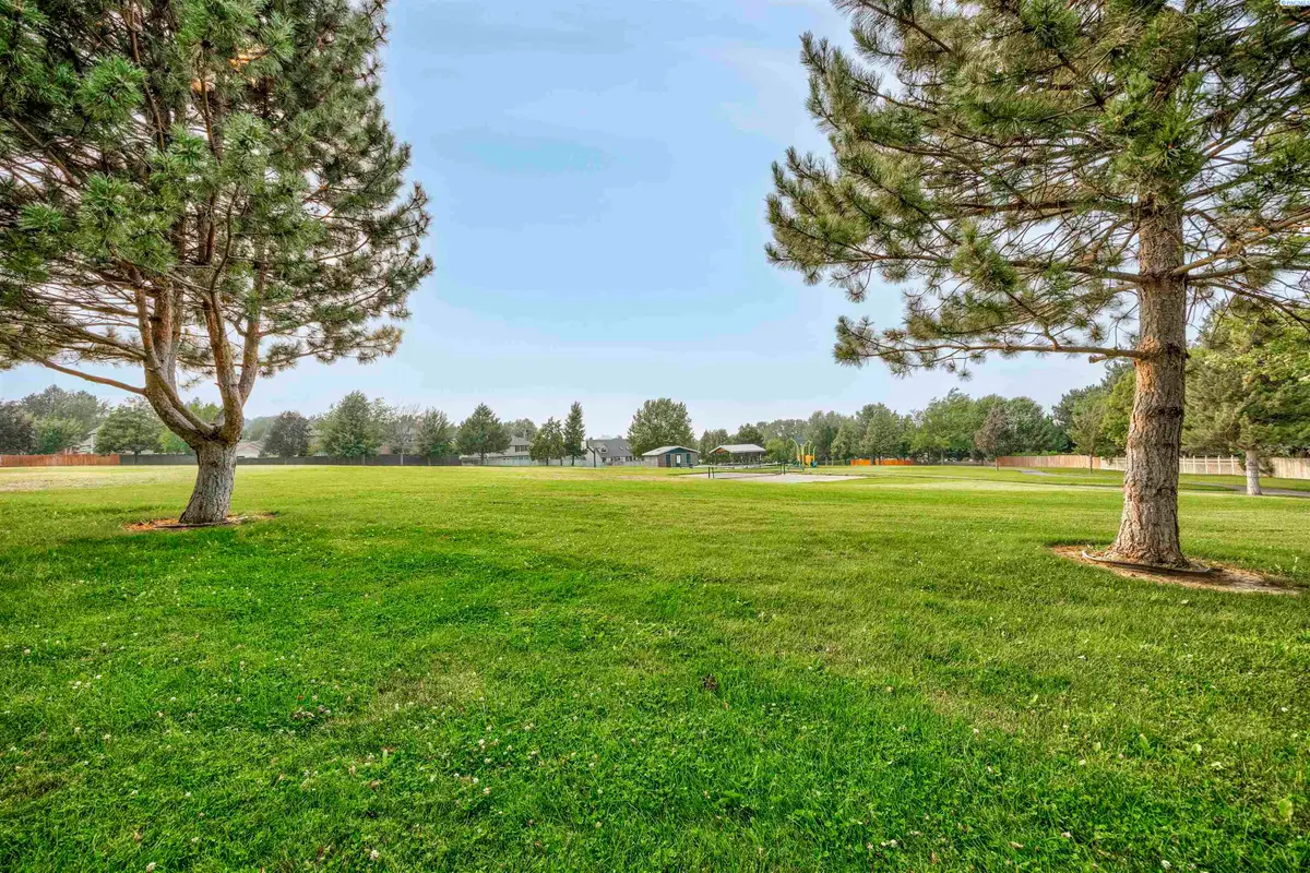 4202 S Irby Loop, Kennewick, WA 99337 - #1