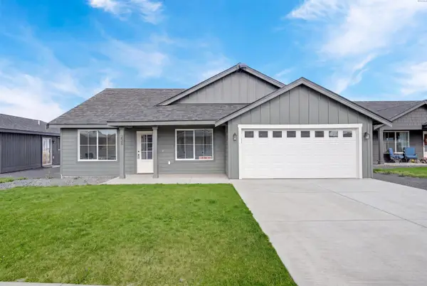 238 Parkside Pl, Ephrata, WA 98823