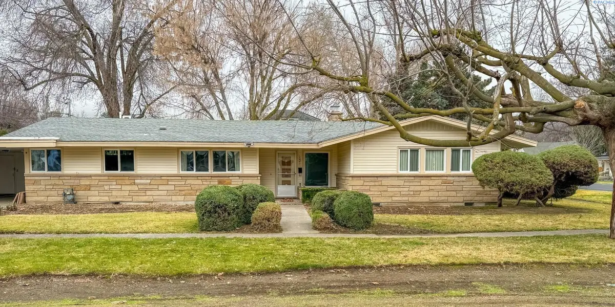 1021 Prosser Ave, Prosser, WA 99350-0000 - #1