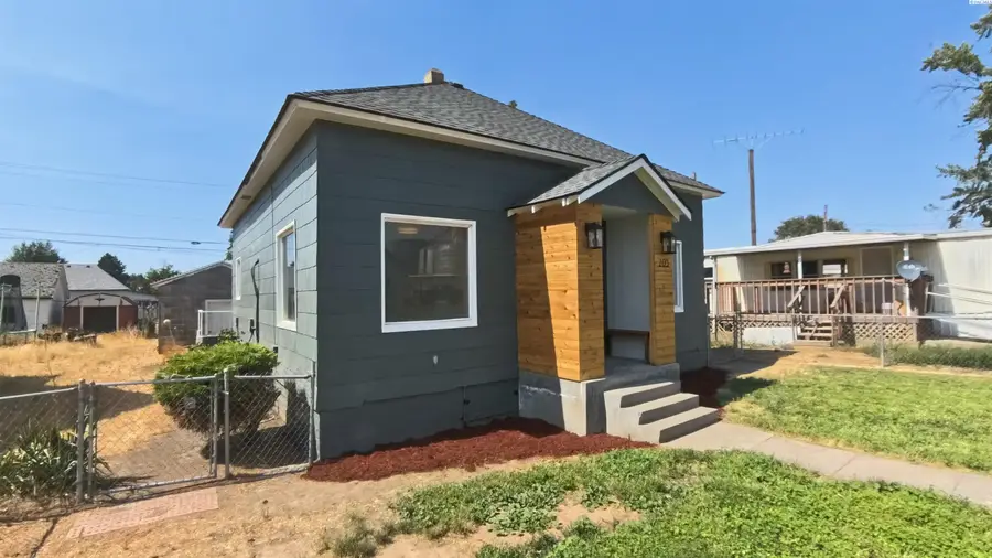 205 E Broadway, Ritzville, WA 99169 - #3