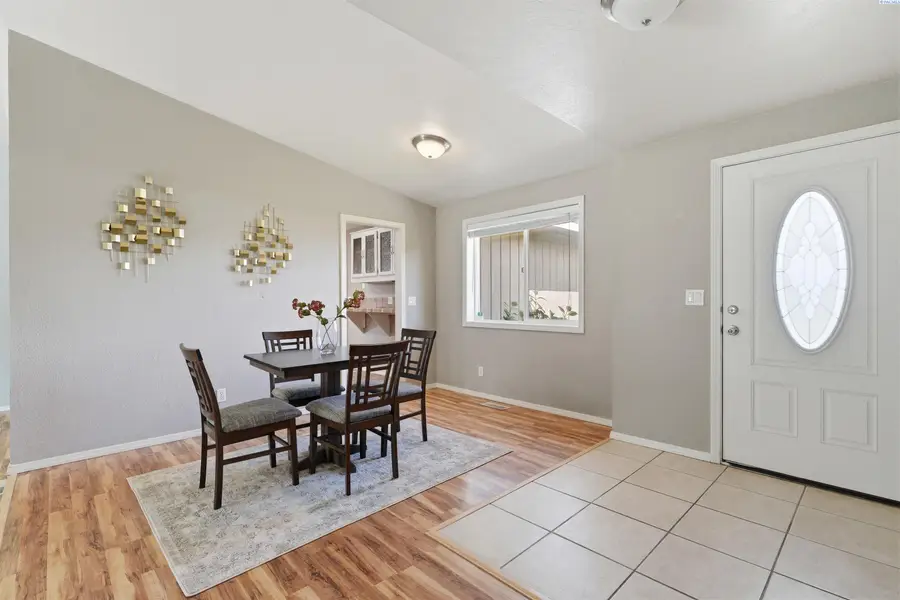 3313 S Ione St, Kennewick, WA 99337 - #3