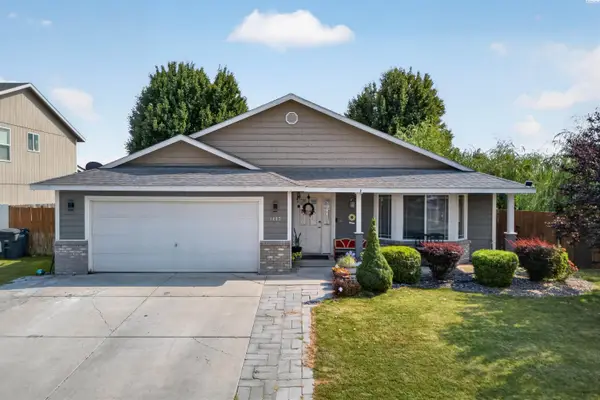 1407 Julia Ave, Sunnyside, WA 98944