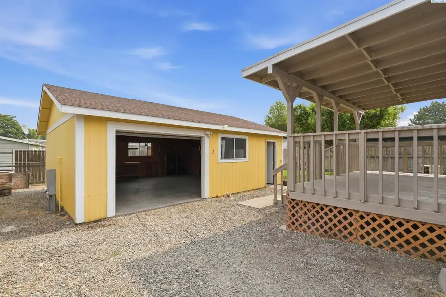 9150 W Yellowstone Ave, Kennewick, WA 99336 - #3