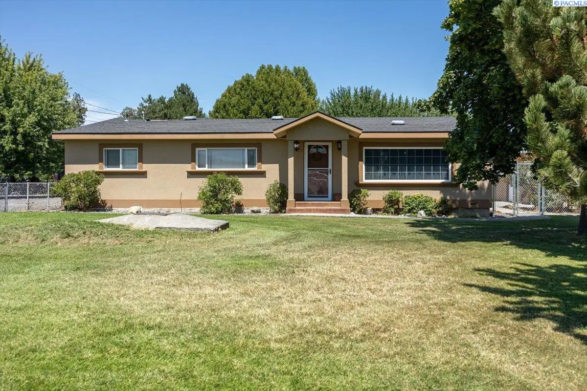 1203 E 27th Ave., Kennewick, WA 99337 - #1