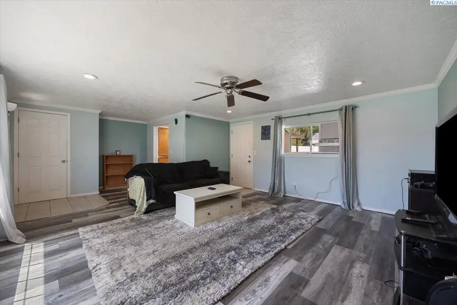 1203 E 27th Ave., Kennewick, WA 99337 - #3