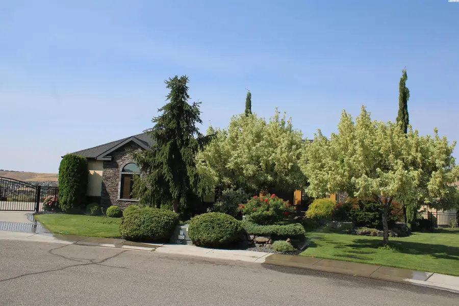 922 W Allenwhite Dr., Richland, WA 99352 - #2