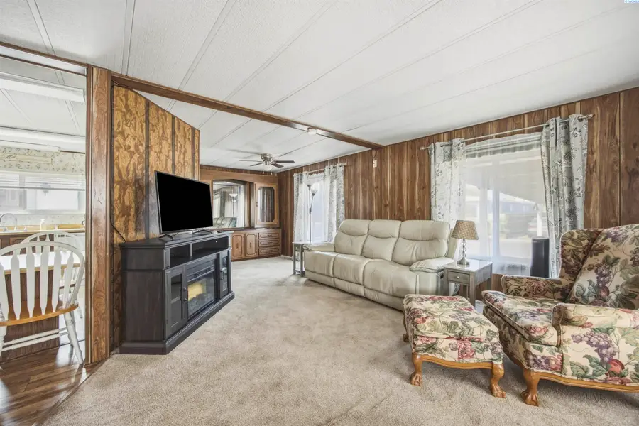325 S 5th Street #37, Sunnyside, WA 98944 - #3
