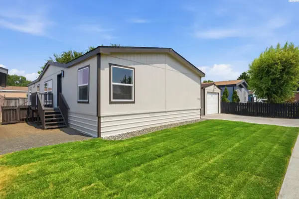 2105 N Steptoe St. #113 #113, Kennewick, WA 99336