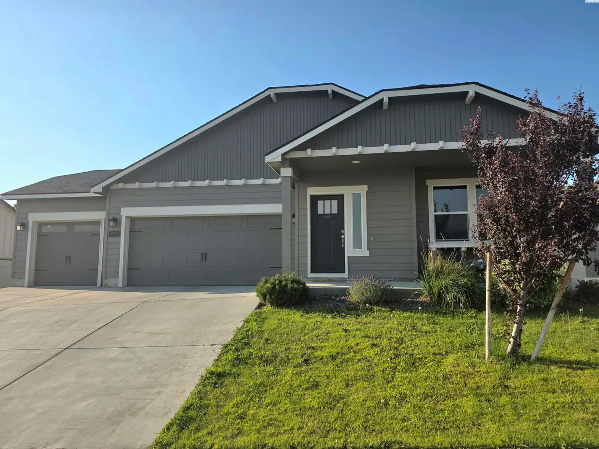 6824 W 27th Ave, Kennewick, WA 99338 - #1