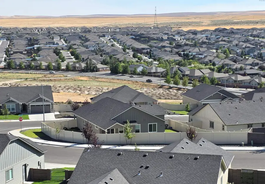 6824 W 27th Ave, Kennewick, WA 99338 - #3