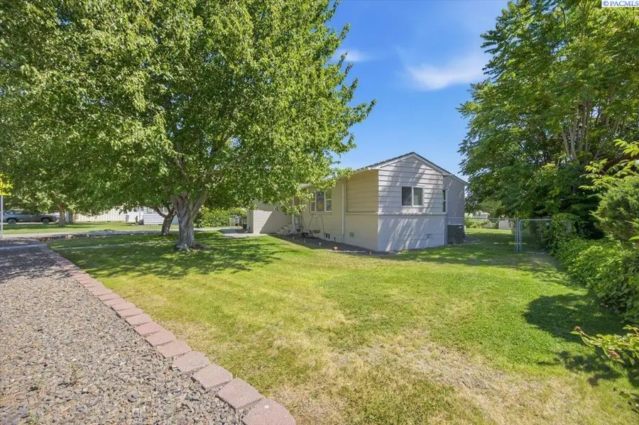 1606 Judson Ave, Richland, WA 99354 - #2