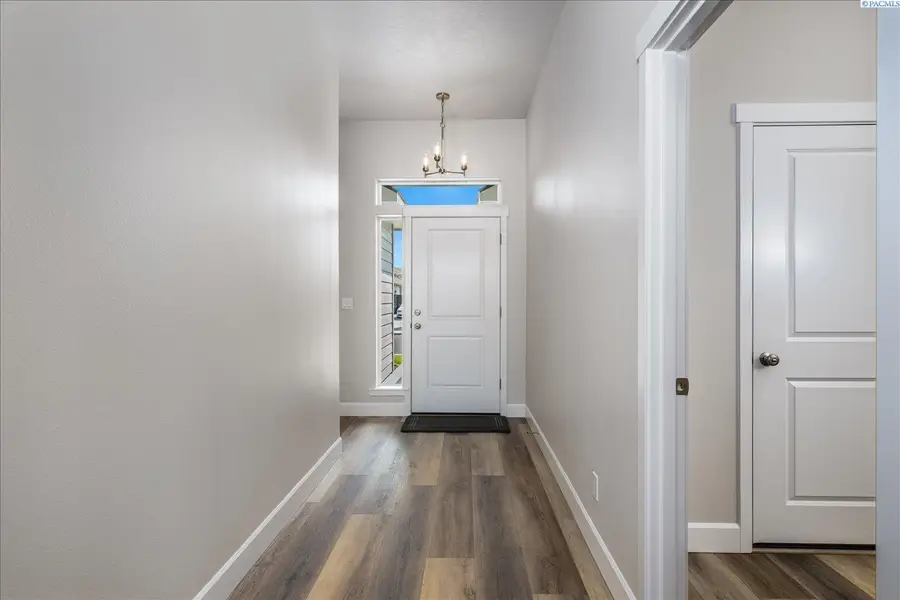 2822 S Belfair Pl, Kennewick, WA 99338 - #3