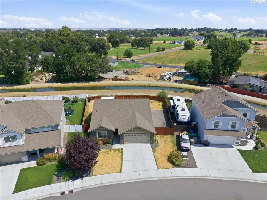 629 E 35th Ave, Kennewick, WA 99337 - #3