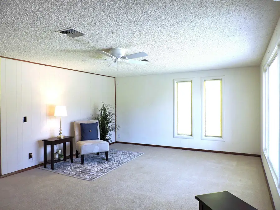 1515 Cottonwood Drive, Richland, WA 99354 - #2