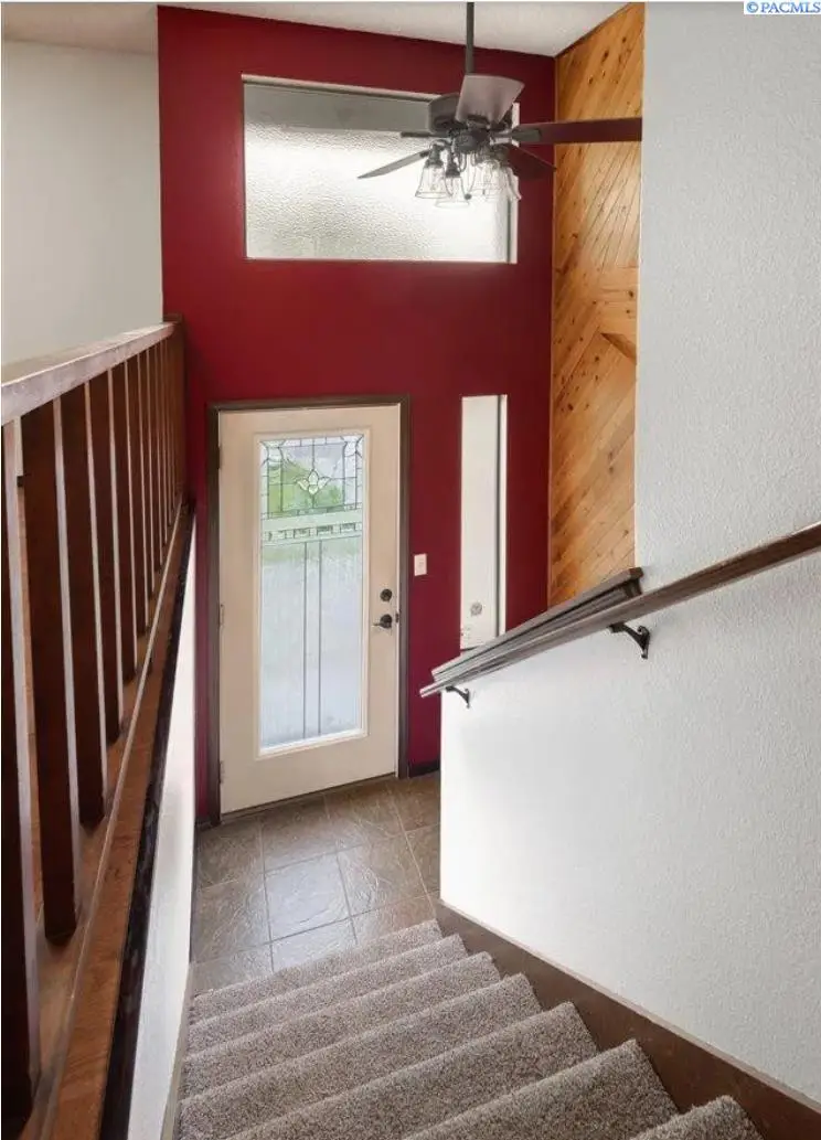 1701 Goldfinch, West Richland, WA 99353 - #2