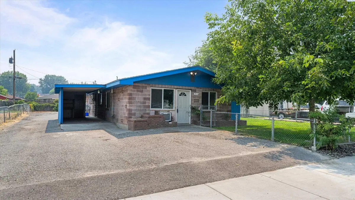1711 W 5th Ave, Kennewick, WA 99336 - #1