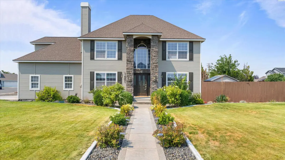 1601 S Highlands Blvd., West Richland, WA 99353 - #1
