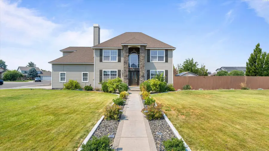 1601 S Highlands Blvd., West Richland, WA 99353 - #2
