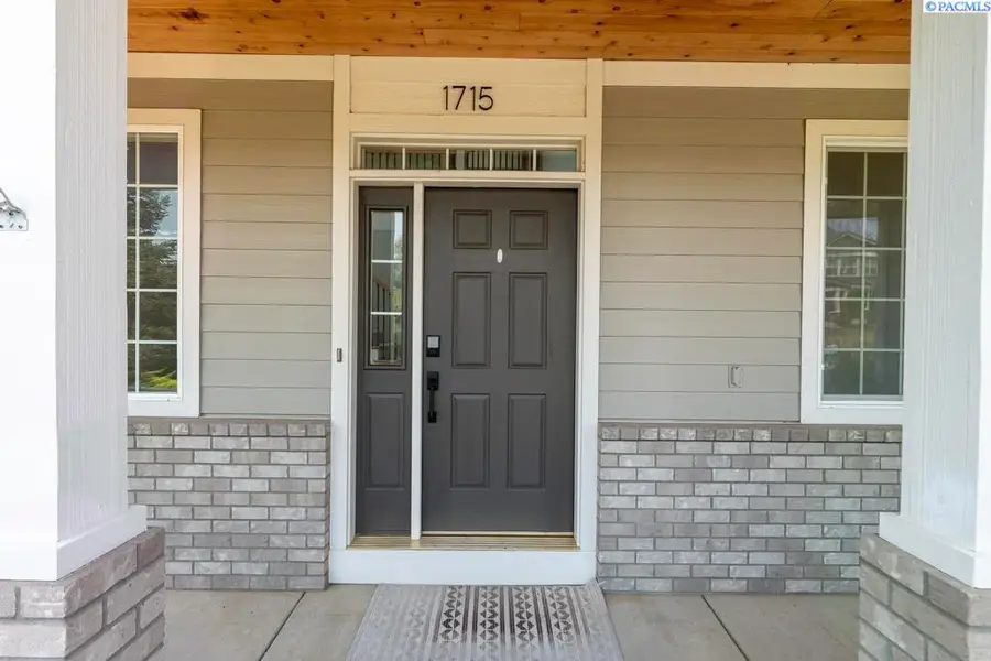1715 NW Nicole Ct., Pullman, WA 99163 - #2
