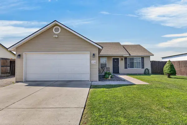 2534 E Helena St, Pasco, WA 99301