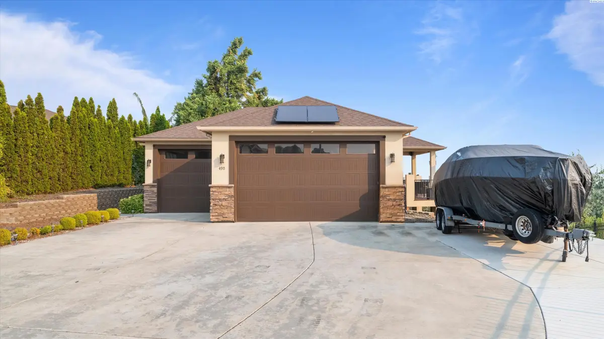490 Riverwood St, Richland, WA 99352 - #1
