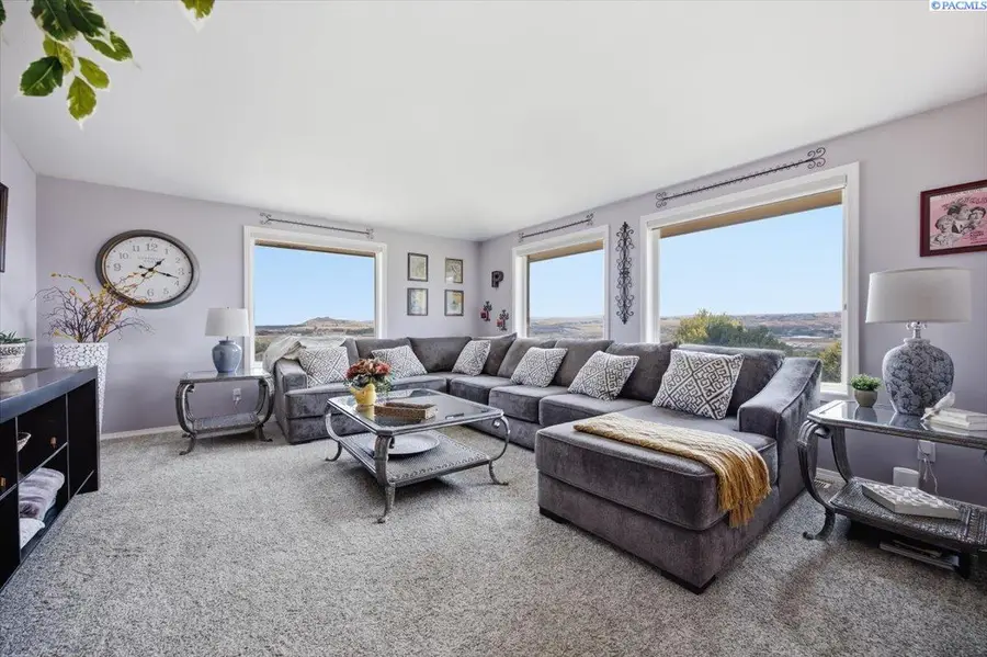 210 Rachel Rd, Kennewick, WA 99338 - #3